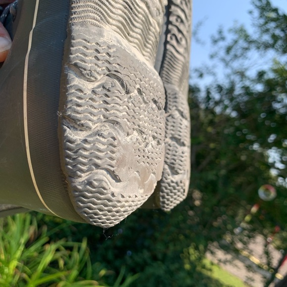 Like⭐️NEW⭐️BOGS Waterproof Boots •-40 Insulation •Size 4 •Girls Boys - Picture 12 of 15